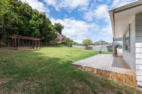 Photo of property in 62 Chilcott Road, Henderson, Auckland, 0612