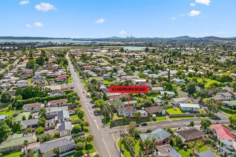 Photo of property in 63 Hepburn Road, Glendene, Auckland, 0602