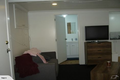 Photo of property in 23a Awanui Street, Merrilands, New Plymouth, 4312