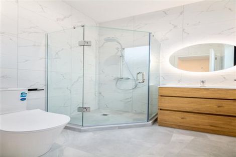 Photo of property in 16 Taiororua Avenue, Massey, Auckland, 0614