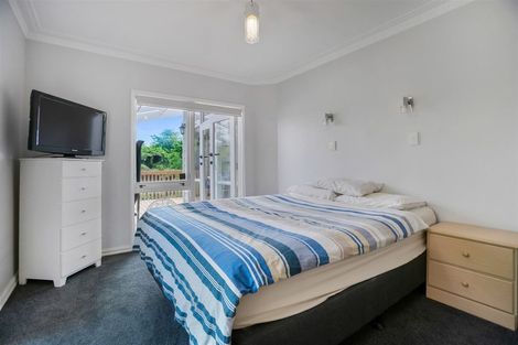 Photo of property in 38a Colmar Road, Mellons Bay, Auckland, 2014