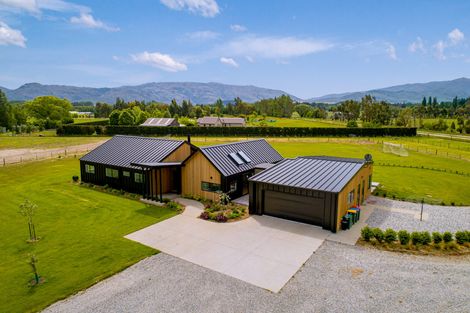 Photo of property in 114 Airport Road, Alexandra, 9391