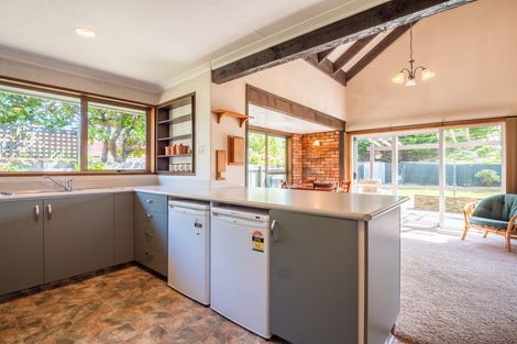 Photo of property in 15 Estuary Crescent, Fairfield, Dunedin, 9018