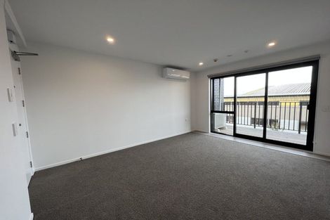 Photo of property in 107/28c Eileen Newey Place, Henderson, Auckland, 0612