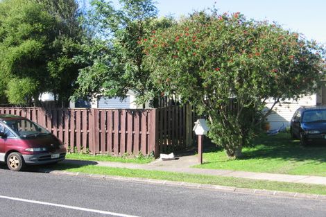 Photo of property in 141 Edgewater Drive, Pakuranga, Auckland, 2010