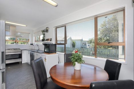 Photo of property in 21 Flower Street, Bulls, 4818