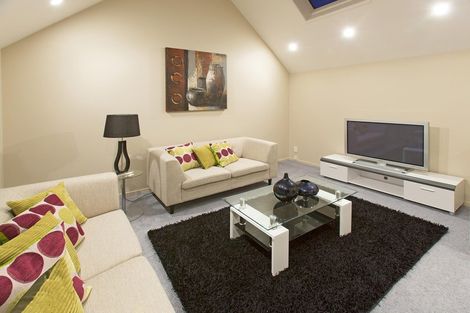 Photo of property in 33 Arkles Strand, Arkles Bay, Whangaparaoa, 0932