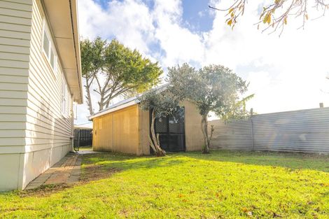 Photo of property in 16 Bettina Place, Manurewa, Auckland, 2102