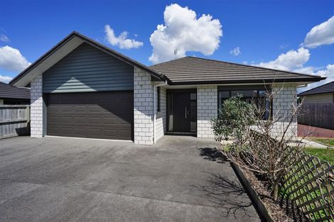 Photo of property in 12 Oolong Court, Huntington, Hamilton, 3210