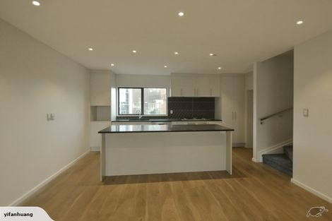 Photo of property in 27 Meritage Lane, Te Atatu South, Auckland, 0610