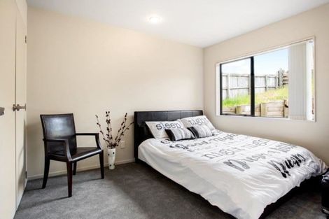 Photo of property in 21 Cityview Place, Massey, Auckland, 0614