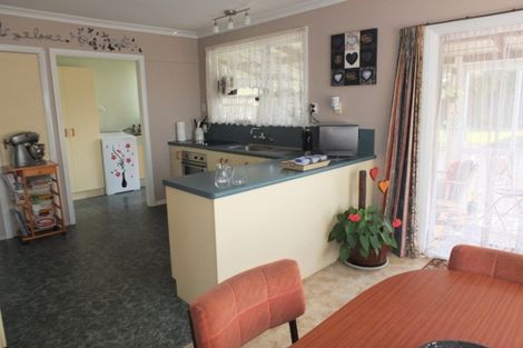 Photo of property in 25a Robinson Street, Foxton, 4814