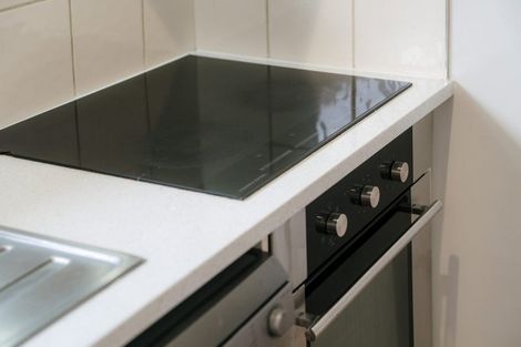 Photo of property in 6 Crestlands Place, Papakura, 2110