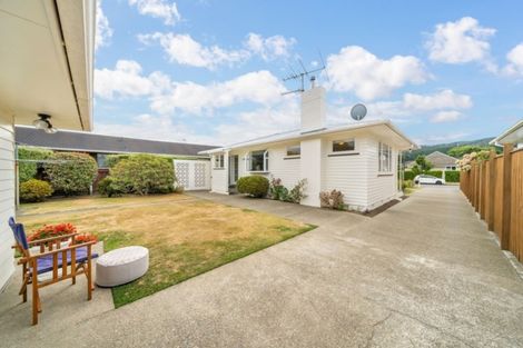 Photo of property in 96 Fraser Crescent, Elderslea, Upper Hutt, 5018