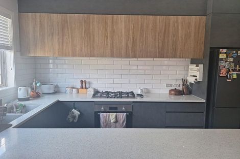 Photo of property in 45 Vinistra Road, Kumeu, 0810