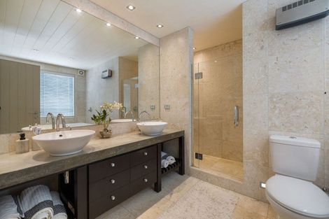 Photo of property in 17 Fox's Terrace, Arrowtown, 9302