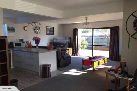 Photo of property in 2/21 Ensign Street, Halswell, Christchurch, 8025