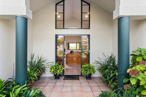 Photo of property in 12 Mohill Place, East Tamaki Heights, Auckland, 2016