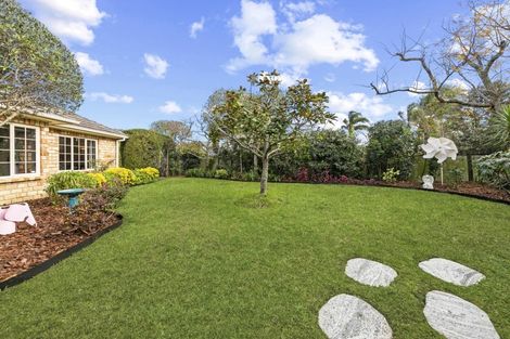 Photo of property in 12 San Jose Rise, Shamrock Park, Auckland, 2016