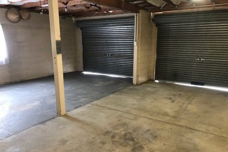 Photo of property in 12a Prince Regent Drive, Half Moon Bay, Auckland, 2012