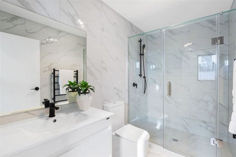 Photo of property in 1/5 Chevis Place, Pakuranga, Auckland, 2010