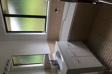 Photo of property in 21 San Domingo Rise, Henderson, Auckland, 0612