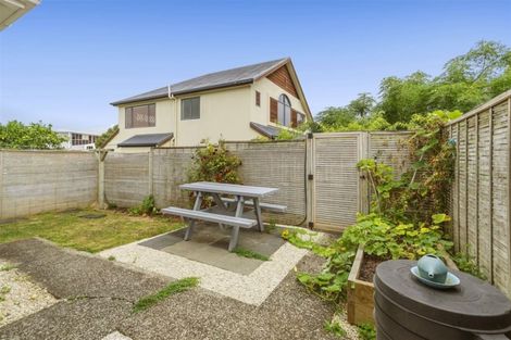 Photo of property in 4/20 Dominion Street, Takapuna, Auckland, 0622