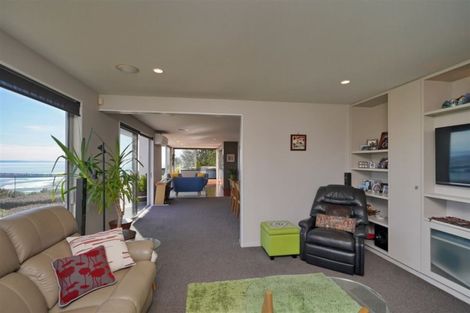 Photo of property in 5 Peregrine Close, Mount Pleasant, Christchurch, 8081