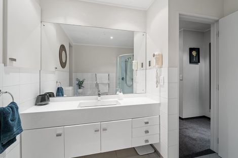 Photo of property in 29 Quebec Road, Milford, Auckland, 0620