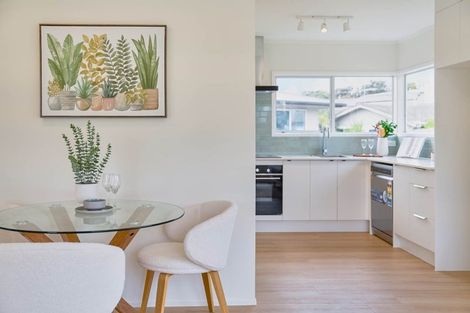 Photo of property in 1/20 Celeste Place, Totara Vale, Auckland, 0627