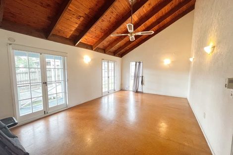 Photo of property in 51 Oreil Avenue, West Harbour, Auckland, 0618