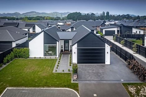 Photo of property in 16 William Deans Drive, Prebbleton, 7604