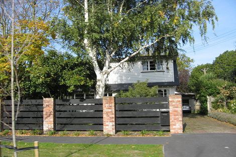 Photo of property in 12 Chilcombe Street, Ilam, Christchurch, 8041