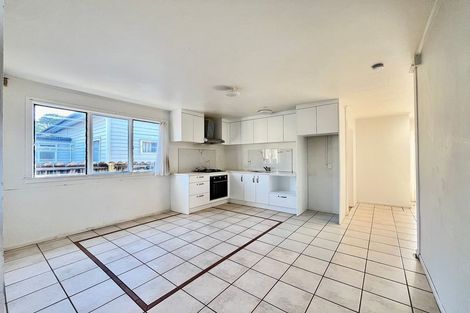 Photo of property in 16 Chelsea Avenue, Otahuhu, Auckland, 1062