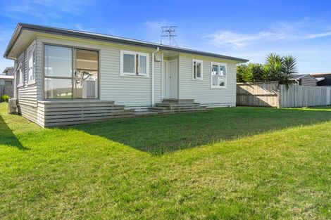 Photo of property in 870 Papamoa Beach Road, Papamoa Beach, Papamoa, 3118