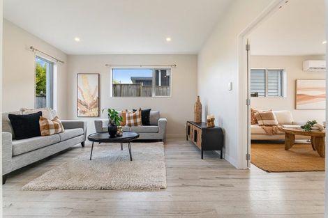 Photo of property in 28 Bine Crescent, Orewa, 0931