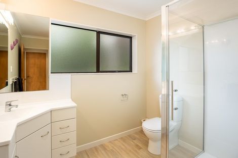 Photo of property in 10c Kinross Drive, Merrilands, New Plymouth, 4312