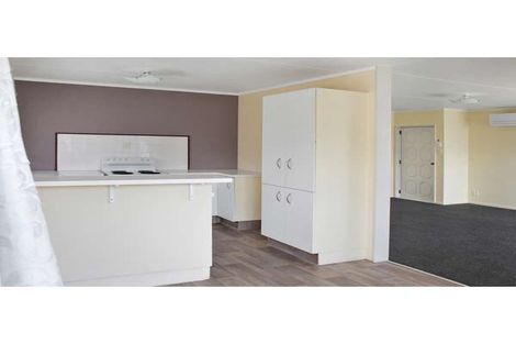 Photo of property in 55 Geraldine Crescent, Cloverlea, Palmerston North, 4412