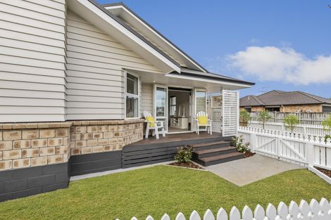 Photo of property in 14 Parsot Place, Pukekohe, 2120