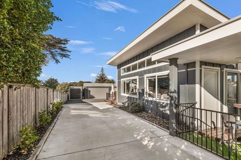 Photo of property in 60 Rua Avenue, Waitarere Beach, Levin, 5510