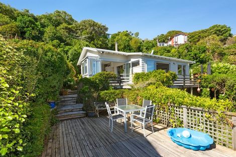 Photo of property in 154 Motuhara Road, Plimmerton, Porirua, 5026