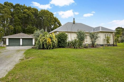 Photo of property in 1145 Kahikatea Flat Road, Waitoki, Kaukapakapa, 0871
