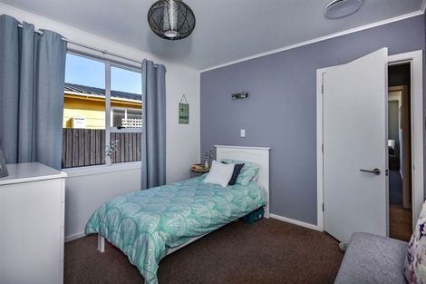 Photo of property in 43 Effingham Street, North New Brighton, Christchurch, 8083