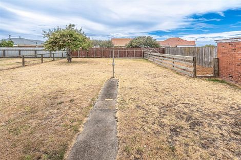 Photo of property in 63 Selwyn Crescent, College Estate, Whanganui, 4500