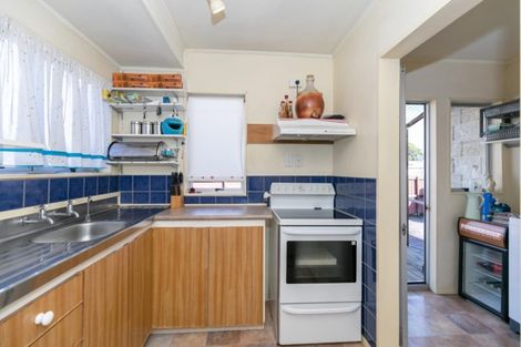 Photo of property in 36 Oakfield Crescent, Pukete, Hamilton, 3200