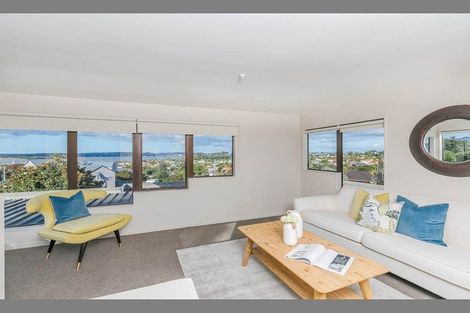 Photo of property in 3 Farr Road, West Harbour, Auckland, 0618