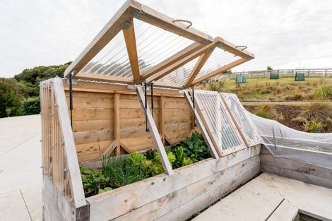 Photo of property in 32 Kayforce Road, Ocean View, Dunedin, 9035