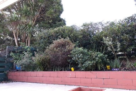 Photo of property in 1/17 Cresta Avenue, Beach Haven, Auckland, 0626