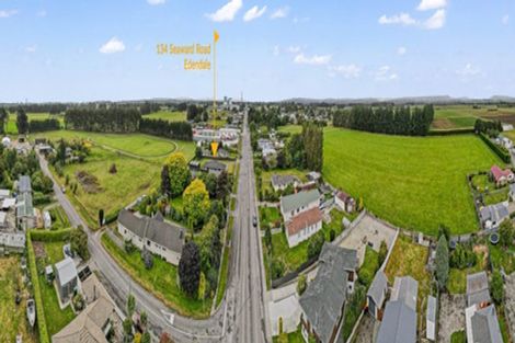 Photo of property in 134 Seaward Road, Edendale, 9825