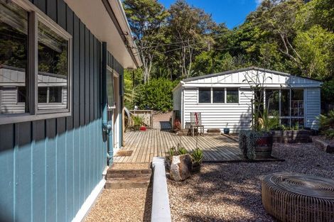 Photo of property in 61 Fairview Crescent, Omiha, Waiheke Island, 1081